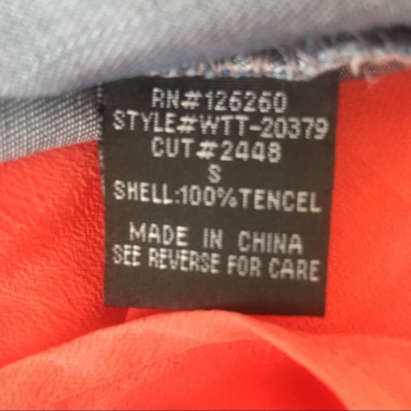 [SOLD] Velvet Heart Tab Sleeve Tencel Chambray Top - Picture 8 of 8